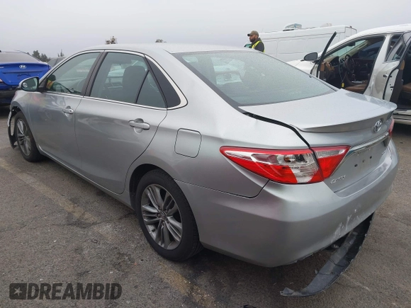 2015 Toyota Camry XLE z VIN 4T1BF1FK2FU484448, wystawiony jako IAAI lot #41798583 z przebiegiem 84 985 mil mil oraz . Historia ofert i sprzedaży dostępna na DreamBid. Obrazek 3.