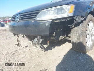 2012 Volkswagen Jetta SE с VIN 3VWDX7AJXCM105012, выставлен на аукционе IAAI как лот 41654667 с пробегом 221 128 миль миль и . История ставок и продаж доступна на DreamBid. Изображение 6.