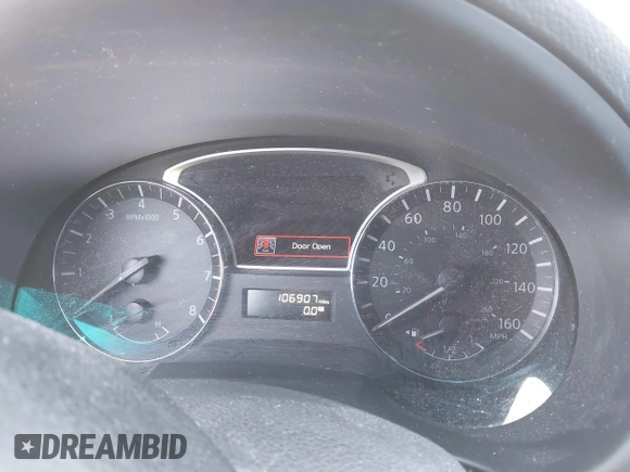 2015 Nissan Altima S z VIN 1N4AL3AP4FN872272, wystawiony jako IAAI lot #41982118 z przebiegiem 106 907 mil mil oraz . Historia ofert i sprzedaży dostępna na DreamBid. Obrazek 7.