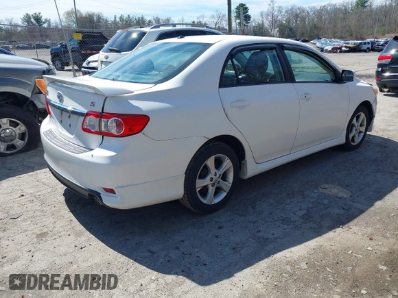 2013 Toyota Corolla L with VIN 2T1BU4EEXDC970586, listed as a IAAI auction lot 41997928 with 402,459 mi miles. Bid and sale history available at carsss.com. Image 4.