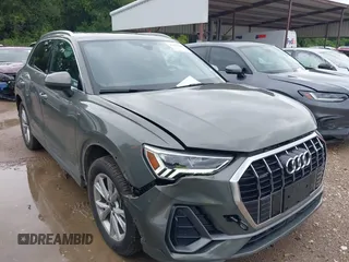 2023 Audi Q3 S line Premium z VIN WA1DECF35P1120543, wystawiony jako IAAI lot #42476868 z przebiegiem 47 156 mil mil oraz . Historia ofert i sprzedaży dostępna na DreamBid. Obrazek 1.