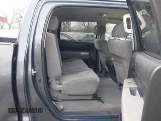 2008 Toyota Tundra z VIN 5TFDV54198X077455, wystawiony jako IAAI lot #41668660 z przebiegiem 164 008 mil mil oraz . Historia ofert i sprzedaży dostępna na DreamBid. Obrazek 8.