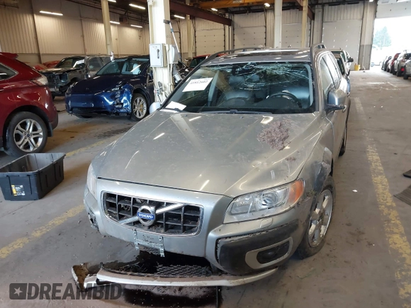 2012 Volvo XC70 3.2L with VIN YV4952BZ7C1130871, listed as a IAAI auction lot 41812602 with 182,494 mi miles and . Bid and sale history available at DreamBid. Image 12.