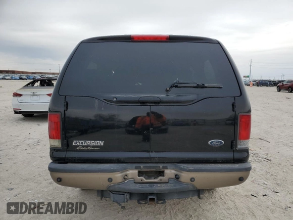 2005 Ford Excursion Eddie Bauer z VIN 1FMNU44L15ED03851, wystawiony jako Copart lot #46347405 z przebiegiem Nie podano mil oraz Nie do naprawy • Non repairable. Historia ofert i sprzedaży dostępna na DreamBid. Obrazek 6.