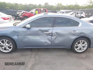 2012 Nissan Maxima SV z VIN 1N4AA5AP7CC805917, wystawiony jako IAAI lot #42070617 z przebiegiem 206 632 mil mil oraz . Historia ofert i sprzedaży dostępna na DreamBid. Obrazek 6.