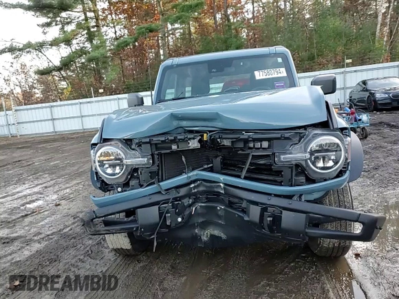 2022 Ford Bronco z VIN 1FMDE5AH6NLB71051, wystawiony jako Copart lot #77580794 z przebiegiem 20 904 mil mil oraz Szkoda całkowita • Salvage title. Historia ofert i sprzedaży dostępna na DreamBid. Obrazek 12.