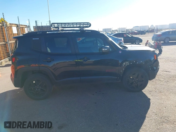 2018 Jeep Renegade Trailhawk with VIN ZACCJBCB4JPJ00887, listed as a IAAI auction lot 40981104 with 99,983 mi miles. Bid and sale history available at carsss.com. Image 13.