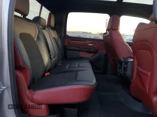 2019 Ram 1500 Rebel z VIN 1C6SRFLT2KN698535, wystawiony jako Copart lot #81854214 z przebiegiem 61 586 mil mil oraz Czysty tytuł • Clean title. Historia ofert i sprzedaży dostępna na DreamBid. Obrazek 10.