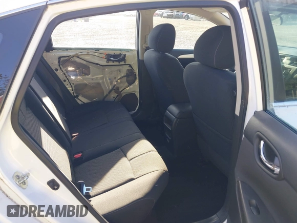 2017 Nissan Sentra SR z VIN 3N1AB7AP5HY383375, wystawiony jako IAAI lot #42171361 z przebiegiem 67 401 mil mil oraz . Historia ofert i sprzedaży dostępna na DreamBid. Obrazek 8.