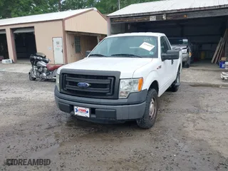 2014 Ford F-150 XL with VIN 1FTMF1CM5EKG22092, listed as a IAAI auction lot 41948999 with 156,233 mi miles. Bid and sale history available at carsss.com. Image 17.
