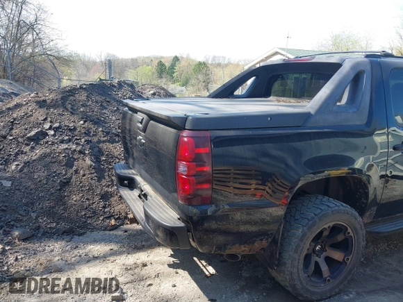 2011 Chevrolet Avalanche LS with VIN 3GNTKEE38BG141508, listed as a IAAI auction lot 42103252 with 107,997 mi miles and . Bid and sale history available at DreamBid. Image 22.