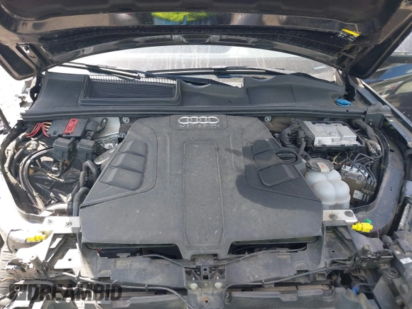 2019 Audi Q7 Premium Plus z VIN WA1LABF70KD010916, wystawiony jako IAAI lot #42027043 z przebiegiem 143 812 mil mil oraz . Historia ofert i sprzedaży dostępna na DreamBid. Obrazek 10.