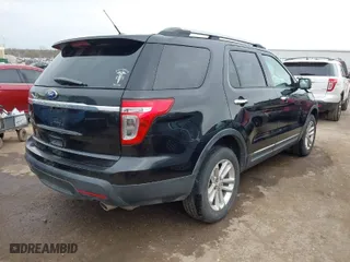 2015 Ford Explorer XLT with VIN 1FM5K7D80FGC02664, listed as a IAAI auction lot 41738494 with 174,192 mi miles. Bid and sale history available at carsss.com. Image 4.