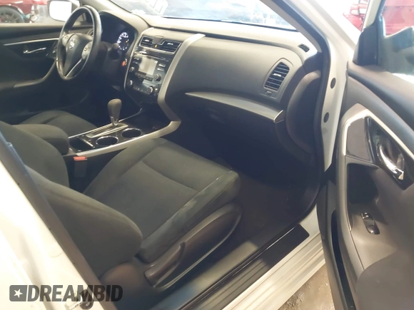 2014 Nissan Altima 2.5 with VIN 1N4AL3AP9EC427391, listed as a IAAI auction lot 41668502 with 93,482 mi miles. Bid and sale history available at carsss.com. Image 5.