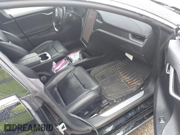 2018 Tesla Model S 75D with VIN 5YJSA1E21JF283971, listed as a IAAI auction lot 42507010 with 117,934 mi miles and . Bid and sale history available at DreamBid. Image 5.