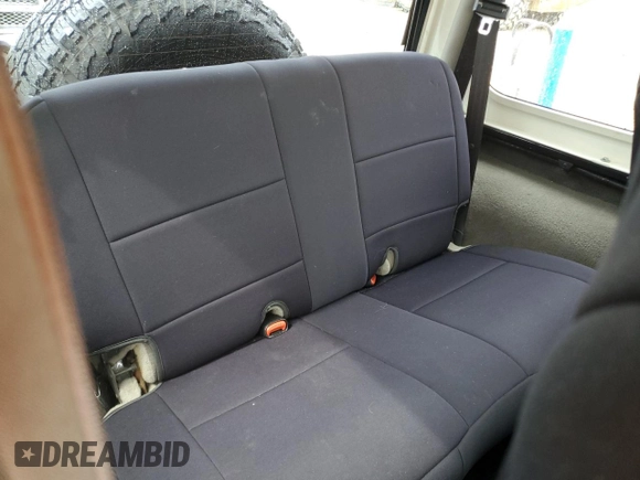 2004 Jeep Wrangler Sahara with VIN 1J4FA59SX4P722608, listed as a Copart auction lot 51223345 with 146,600 mi miles and Salvage title. Bid and sale history available at DreamBid. Image 10.