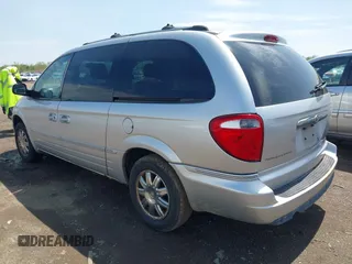 2006 Chrysler Town & Country LWB Limited with VIN 2A8GP64L16R798291, listed as a IAAI auction lot 42150570 with 206,500 mi miles. Bid and sale history available at carsss.com. Image 3.