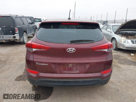 2017 Hyundai Tucson SE z VIN KM8J23A47HU431498, wystawiony jako IAAI lot #42425577 z przebiegiem 83 014 mil mil oraz . Historia ofert i sprzedaży dostępna na DreamBid. Obrazek 16.