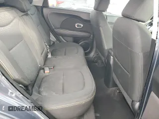 2016 Kia Soul + z VIN KNDJP3A56G7269259, wystawiony jako Copart lot #55522165 z przebiegiem 189 937 mil mil oraz Szkoda całkowita • Salvage title. Historia ofert i sprzedaży dostępna na DreamBid. Obrazek 10.