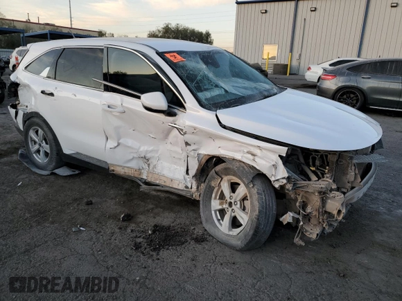 2022 Kia Sorento LX with VIN 5XYRG4LC8NG077202, listed as a Copart auction lot 86316184 with 94,465 mi miles and Salvage Title. Bid and sale history available at carsss.com. Image 4.