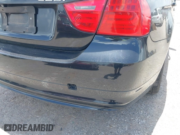 2011 BMW 3 Series 328i xDrive with VIN WBAPK5C54BA654944, listed as a IAAI auction lot 42545214 with 90,083 mi miles and . Bid and sale history available at DreamBid. Image 13.