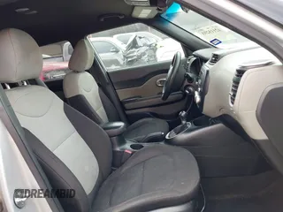 2016 Kia Soul z VIN KNDJN2A25G7823770, wystawiony jako IAAI lot #42115293 z przebiegiem 114 072 mil mil oraz . Historia ofert i sprzedaży dostępna na DreamBid. Obrazek 5.