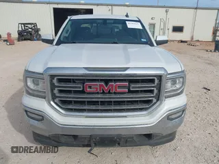 2017 GMC Sierra 1500 SLE z VIN 3GTP1MEC3HG198599, wystawiony jako IAAI lot #41793527 z przebiegiem 143 207 mil mil oraz . Historia ofert i sprzedaży dostępna na DreamBid. Obrazek 12.