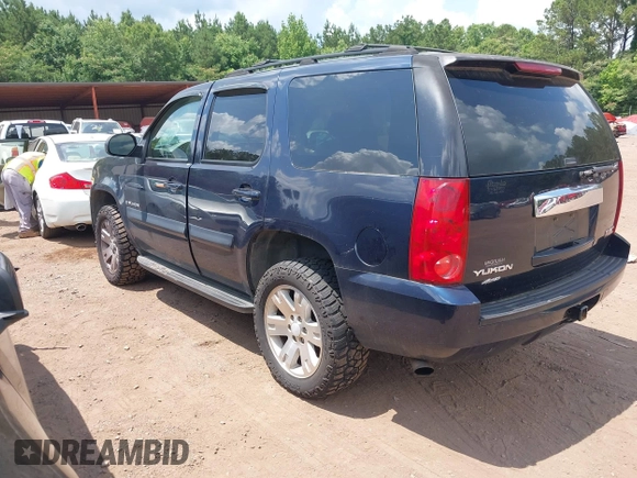 2007 GMC Yukon z VIN 1GKEK13077J129718, wystawiony jako IAAI lot #42449926 z przebiegiem 265 031 mil mil oraz . Historia ofert i sprzedaży dostępna na DreamBid. Obrazek 3.
