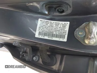2019 Honda Civic Sedan Sport with VIN 19XFC2F8XKE035939, listed as a IAAI auction lot 42032928 with 84,414 mi miles. Bid and sale history available at carsss.com. Image 9.