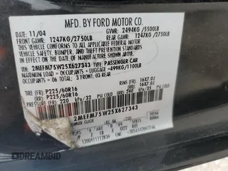 2005 Mercury Grand Marquis LS Premium z VIN 2MEFM75W25X627343, wystawiony jako Copart lot #52307095 z przebiegiem 213 331 mil mil oraz Tytuł czysty. Historia ofert i sprzedaży dostępna na DreamBid. Obrazek 12.