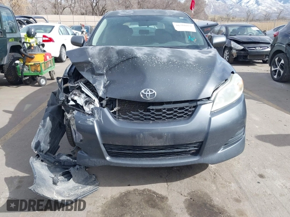 2009 Toyota Matrix with VIN 2T1KU40E79C163666, listed as a IAAI auction lot 41708972 with 182,808 mi miles and . Bid and sale history available at carsss.com. Image 12.