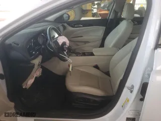 2018 Buick Regal TourX Essence with VIN W04GV8SX8J1102810, listed as a Copart auction lot 41431955 with 22,503 mi miles and Salvage Title. Bid and sale history available at carsss.com. Image 7.