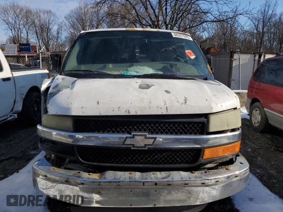 2003 Chevrolet Express Cargo with VIN 1GCGG25V331168496, listed as a Copart auction lot 88327095 with 354,286 mi miles and Salvage Title. Bid and sale history available at DreamBid. Image 5.