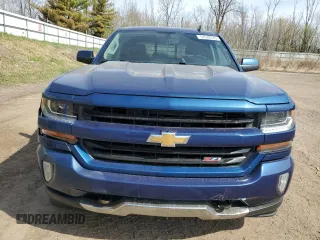 2018 Chevrolet Silverado 1500 LT with VIN 3GCUKREC8JG113937, listed as a Copart auction lot 54542245 with 175,500 mi miles and Clean Title. Bid and sale history available at carsss.com. Image 5.