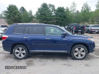 2013 Toyota Highlander Limited with VIN 5TDDK3EHXDS189772, listed as a IAAI auction lot 42522005 with 127,512 mi miles and . Bid and sale history available at DreamBid. Image 13.