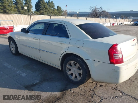 2009 Chrysler 300 с VIN 2C3LA43D49H568877, выставлен на аукционе IAAI как лот 41774772 с пробегом 147 014 миль миль и . История ставок и продаж доступна на DreamBid. Изображение 3.