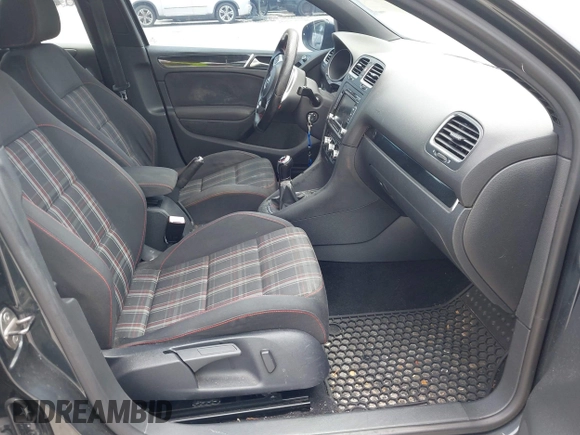 2010 Volkswagen GTI z VIN WVWGV7AJ1AW264214, wystawiony jako IAAI lot #42341801 z przebiegiem 165 464 mil mil oraz . Historia ofert i sprzedaży dostępna na DreamBid. Obrazek 5.