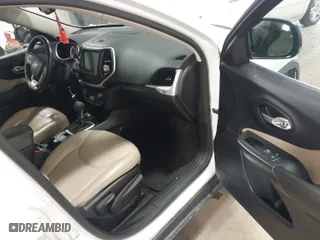 2017 Jeep Cherokee Limited with VIN 1C4PJMDS4HW505613, listed as a IAAI auction lot 41257420 with 91,967 mi miles. Bid and sale history available at carsss.com. Image 5.