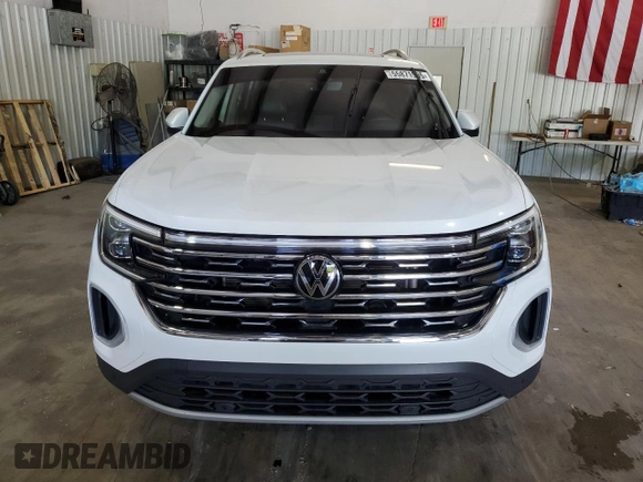 2024 Volkswagen Atlas SEL with VIN 1V2BR2CA9RC582947, listed as a Copart auction lot 55871905 with Not provided miles and Salvage title. Bid and sale history available at DreamBid. Image 5.