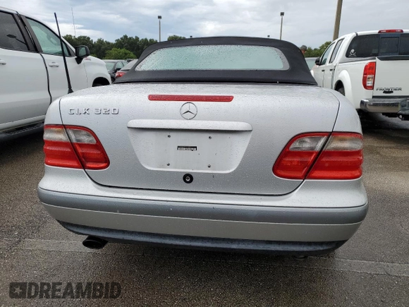 1999 Mercedes-Benz CLK 320/430 z VIN WDBLK65GXXT023566, wystawiony jako Copart lot #73857834 z przebiegiem Nie podano mil oraz Szkoda całkowita • Salvage title. Historia ofert i sprzedaży dostępna na DreamBid. Obrazek 6.