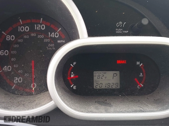 2009 Pontiac Vibe 1SB z VIN 5Y2SP670X9Z428888, wystawiony jako IAAI lot #42050932 z przebiegiem 201 929 mil mil oraz . Historia ofert i sprzedaży dostępna na DreamBid. Obrazek 7.