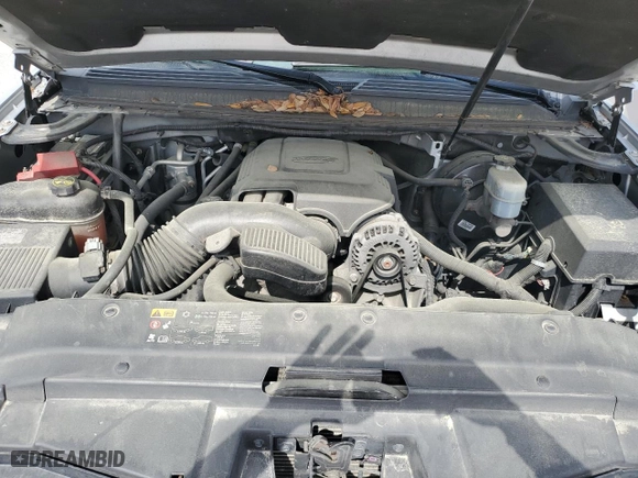 2013 Chevrolet Suburban LT with VIN 1GNSKJE71DR255408, listed as a Copart auction lot 49067405 with 130,081 mi miles and Salvage Title. Bid and sale history available at carsss.com. Image 14.