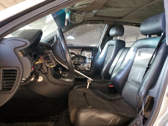 2002 Audi S8 with VIN WAUGU44D32N003467, listed as a Copart auction lot 46717295 with 270,687 mi miles and Clean Title. Bid and sale history available at DreamBid. Image 7.