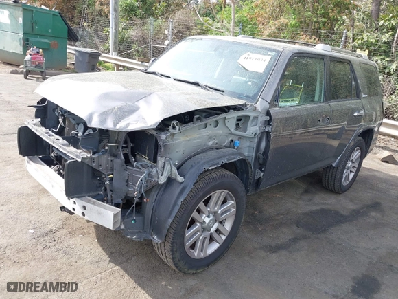 2011 Toyota 4Runner Trail with VIN JTEBU5JR8B5038388, listed as a IAAI auction lot 41911034 with 214,836 mi miles. Bid and sale history available at carsss.com. Image 21.