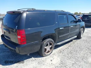 2007 Chevrolet Suburban LT with VIN 3GNFC16J07G122510, listed as a IAAI auction lot 41852268 with Not Provided miles and . Bid and sale history available at DreamBid. Image 4.