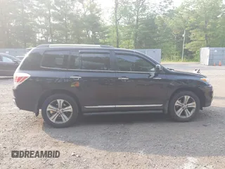 2011 Toyota Highlander Limited z VIN 5TDDK3EH5BS087809, wystawiony jako IAAI lot #42412004 z przebiegiem 191 511 mil mil oraz . Historia ofert i sprzedaży dostępna na DreamBid. Obrazek 13.