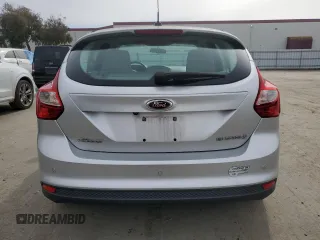 2014 Ford Focus Electric with VIN 1FADP3R47EL264610, listed as a Copart auction lot 45045465 with 94,080 mi miles and Clean title. Bid and sale history available at DreamBid. Image 6.