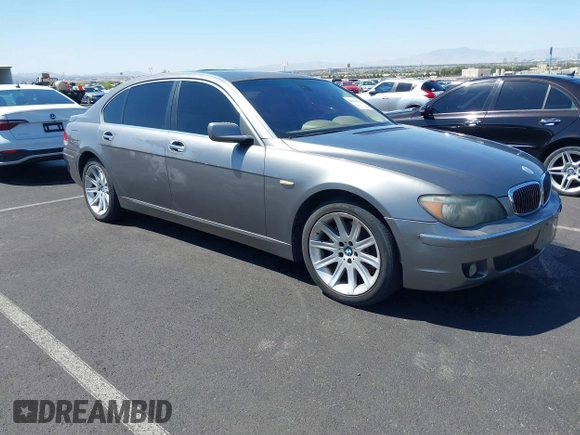 2006 BMW 7 Series 750Li with VIN WBAHN83596DT30289, listed as a IAAI auction lot 41964071 with 174,598 mi miles. Bid and sale history available at carsss.com. Image 1.