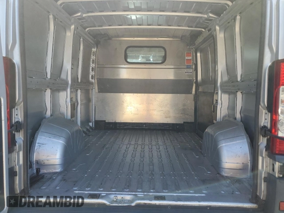 2016 Ram ProMaster Cargo with VIN 3C6TRVNG8GE105559, listed as a Copart auction lot 68694084 with 205,722 mi miles and Clean Title. Bid and sale history available at DreamBid. Image 10.