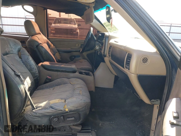 2002 Chevrolet Tahoe LS with VIN 1GNEC13Z82R272668, listed as a IAAI auction lot 42069818 with 219,894 mi miles and . Bid and sale history available at DreamBid. Image 5.